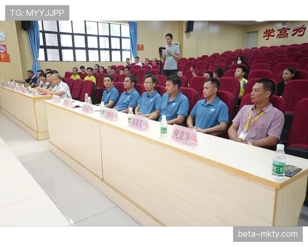 校园羽毛球比赛发掘优秀苗子 青训体系输入新鲜血液